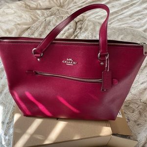 New with Tags, Coach fuchsia leather tote bag with silver hardware